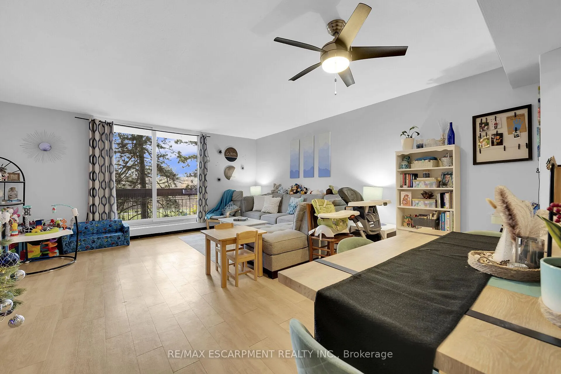 Photo 12 of Unit 215, 350 Quigley Road, Hamilton, Vincent — HOMEH