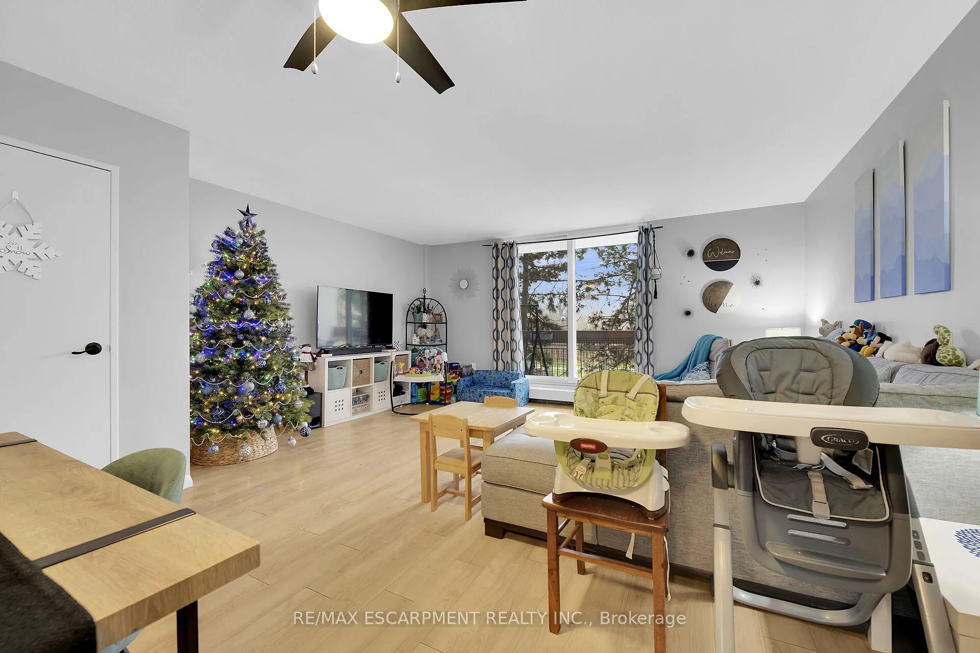 Photo 14 of Unit 215, 350 Quigley Road, Hamilton, Vincent — HOMEH
