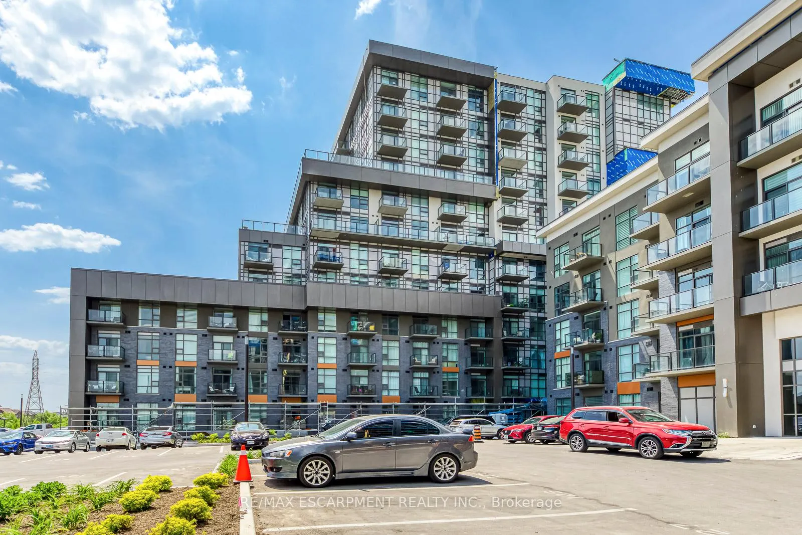 Photo 1 of Unit 302, 460 Dundas Street E, Hamilton, Waterdown — HOMEH