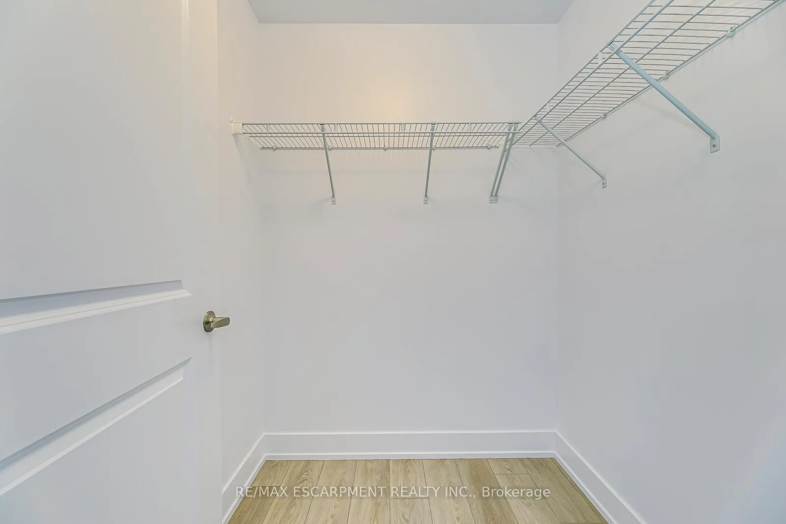 Photo 12 of Unit 302, 460 Dundas Street E, Hamilton, Waterdown — HOMEH