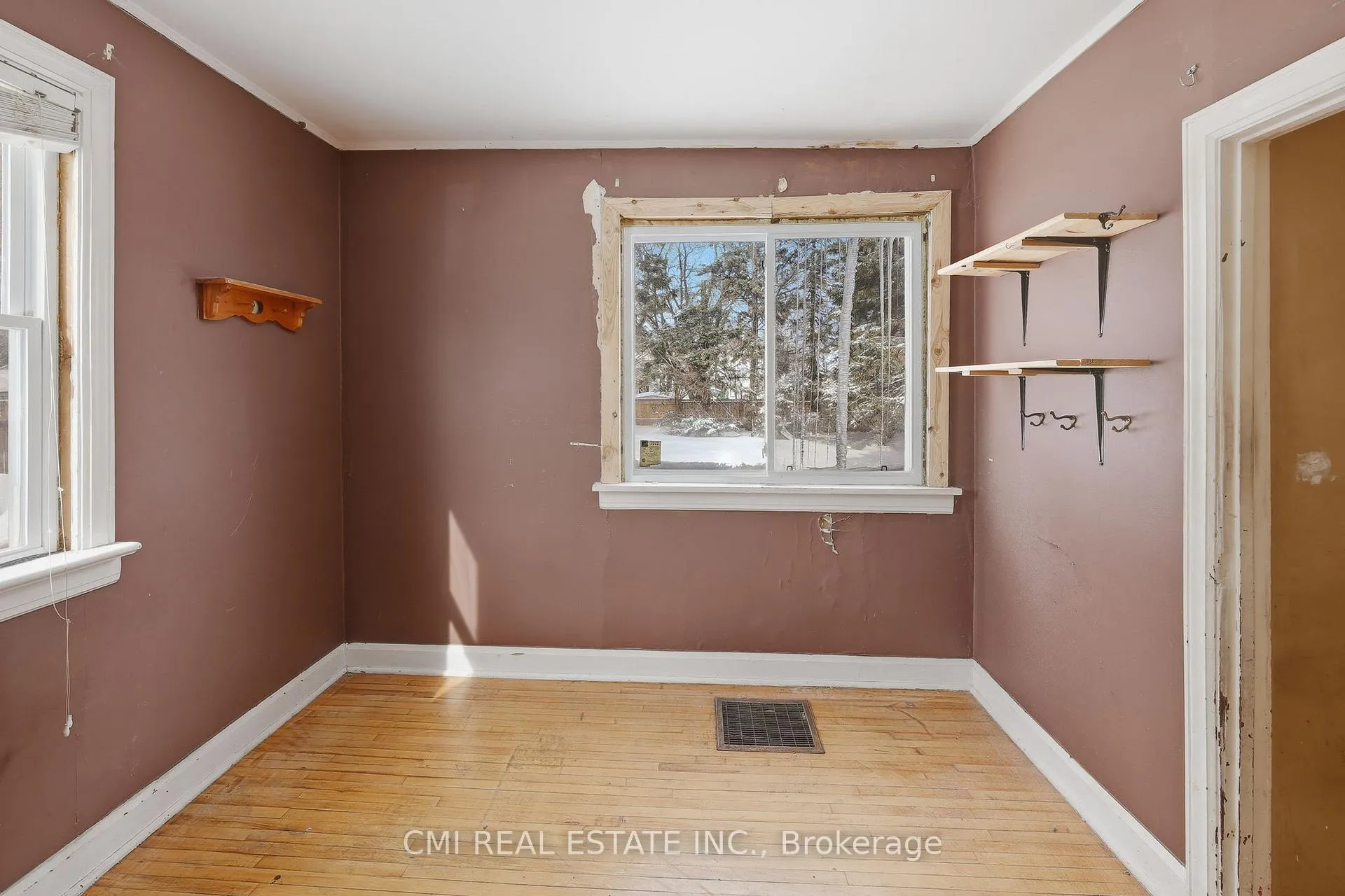 Photo 25 of 68 Pine Street, Thunder Bay — HOMEH