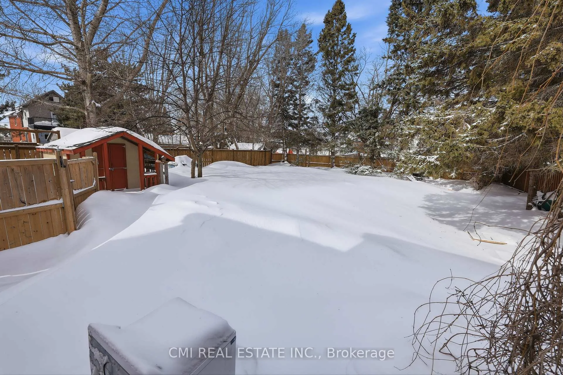 Photo 41 of 68 Pine Street, Thunder Bay — HOMEH