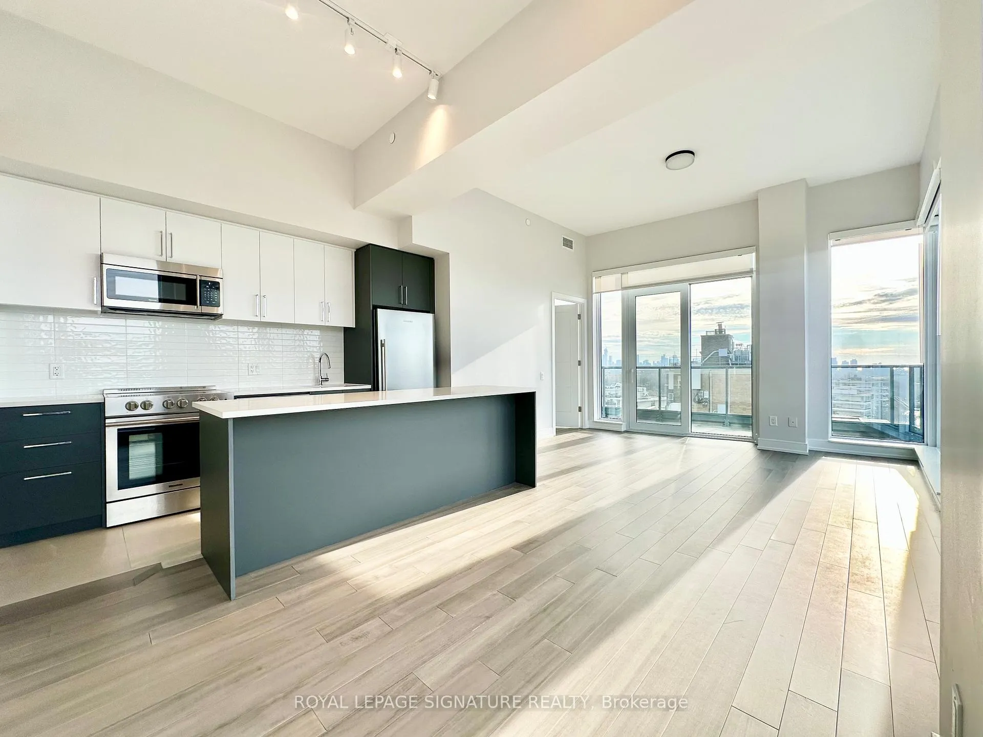 Photo 1 of Unit 1303, 2525 Bathurst Street, Toronto, Forest Hill North — HOMEH