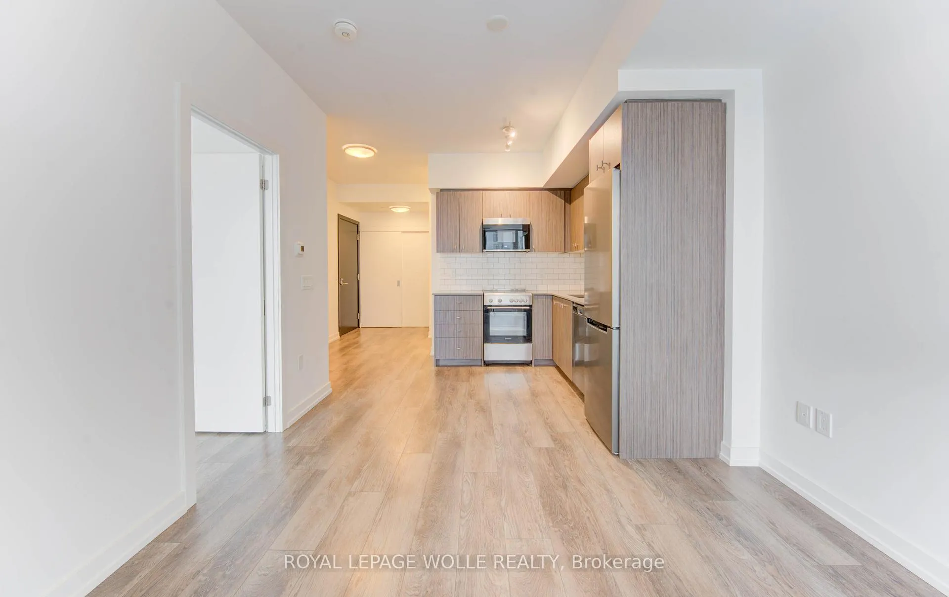 Photo 19 of Unit 701, 15 Wellington Street S, Kitchener — HOMEH