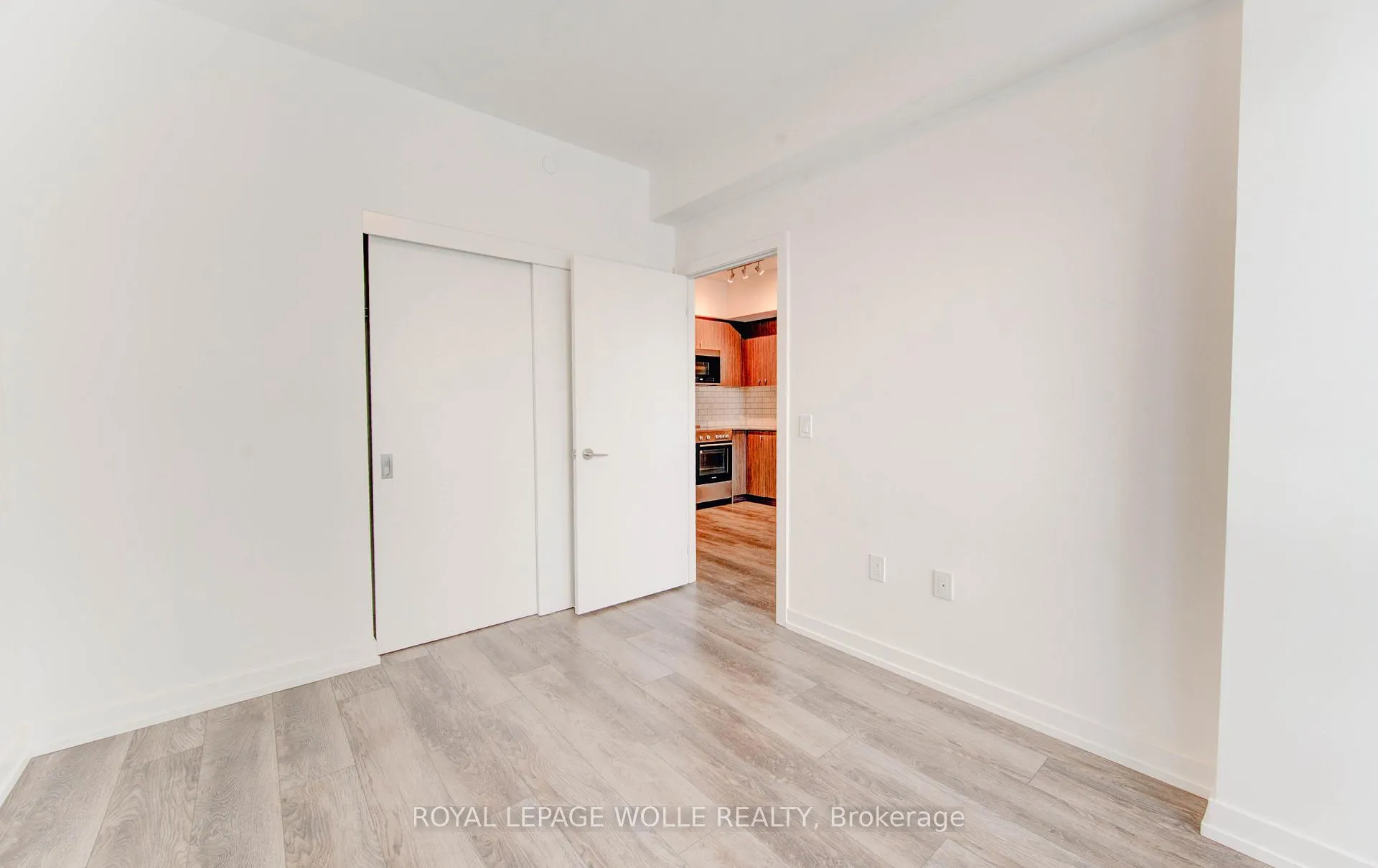 Photo 23 of Unit 701, 15 Wellington Street S, Kitchener — HOMEH