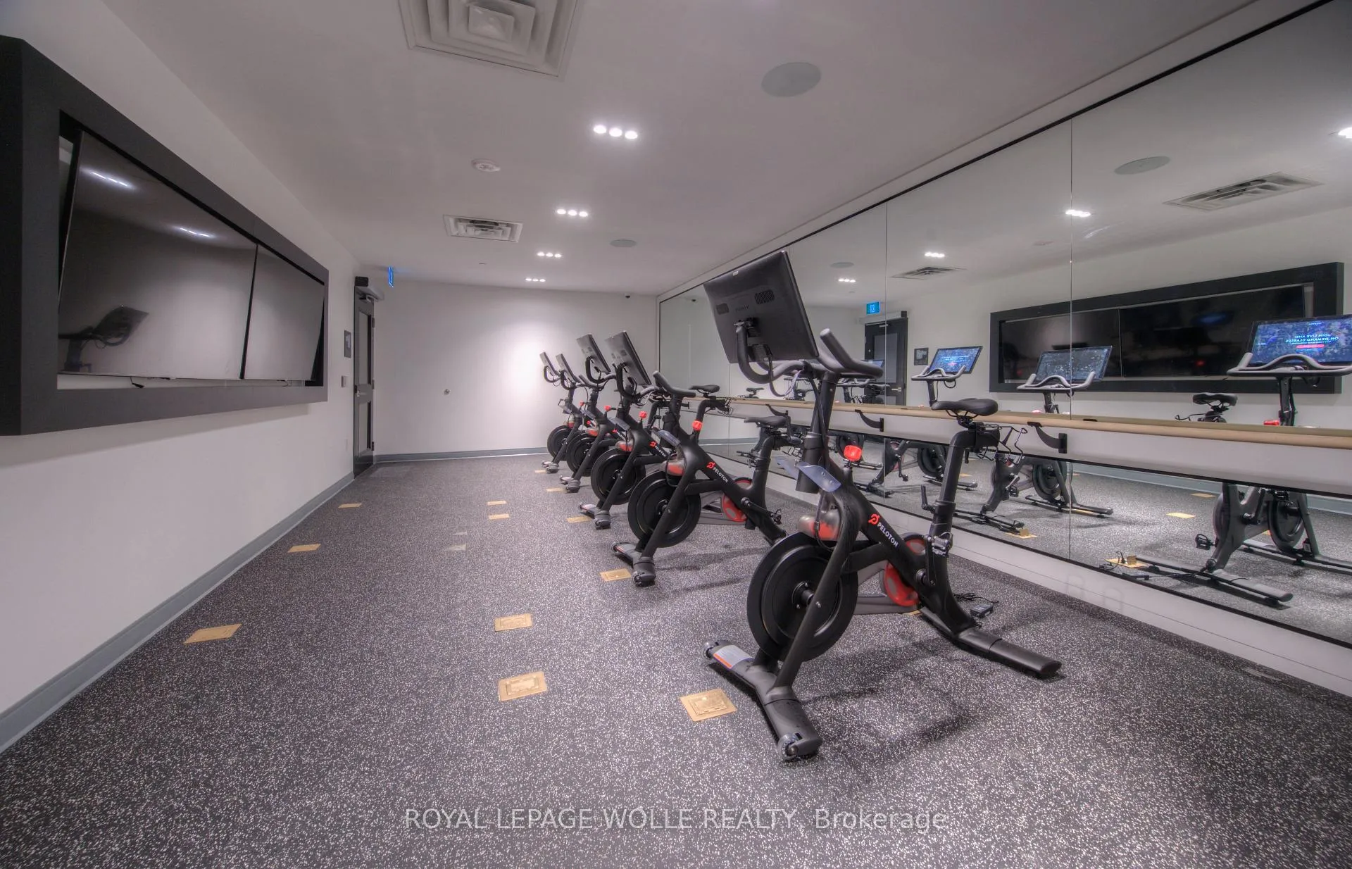Photo 28 of Unit 701, 15 Wellington Street S, Kitchener — HOMEH