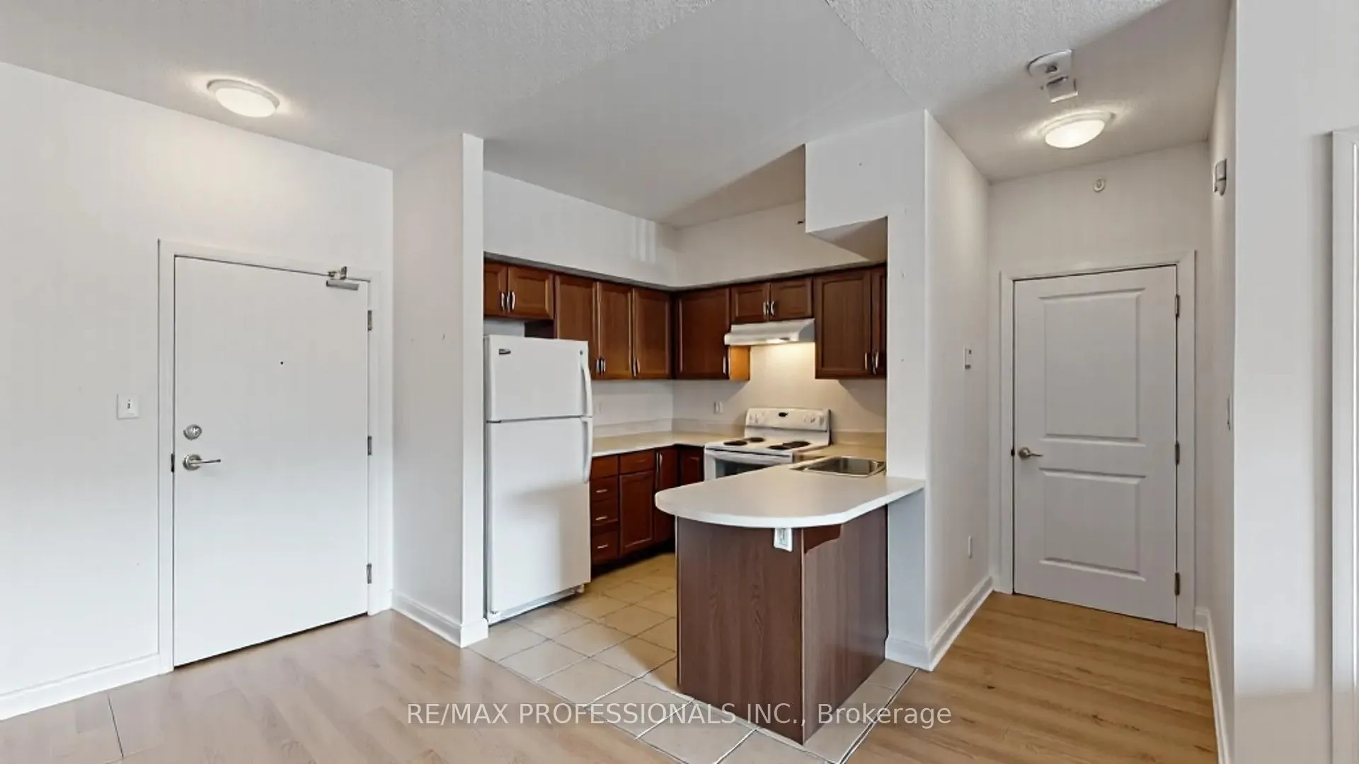 Photo 11 of Unit 107, 5 Greenwich Street, Barrie, Ardagh — HOMEH