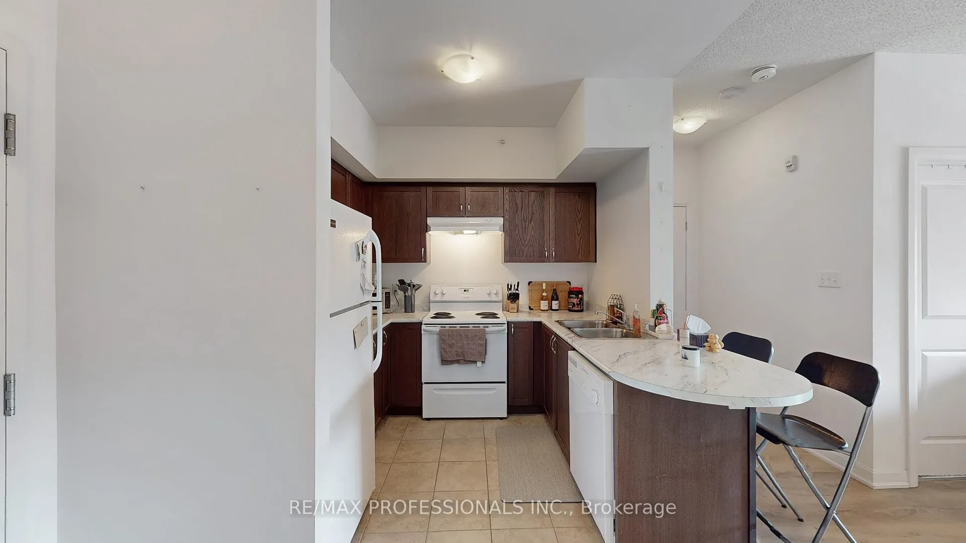 Photo 12 of Unit 107, 5 Greenwich Street, Barrie, Ardagh — HOMEH