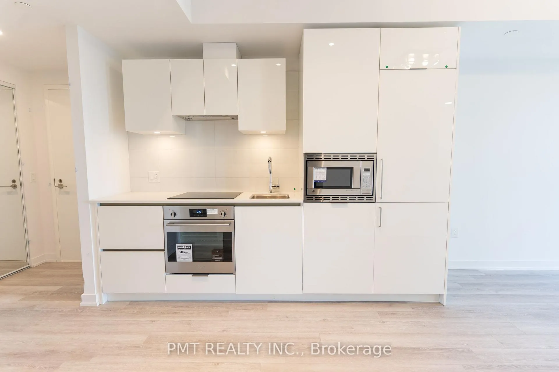 Photo 3 of Unit 2710, 238 Simcoe Street, Toronto, Kensington-Chinatown — HOMEH