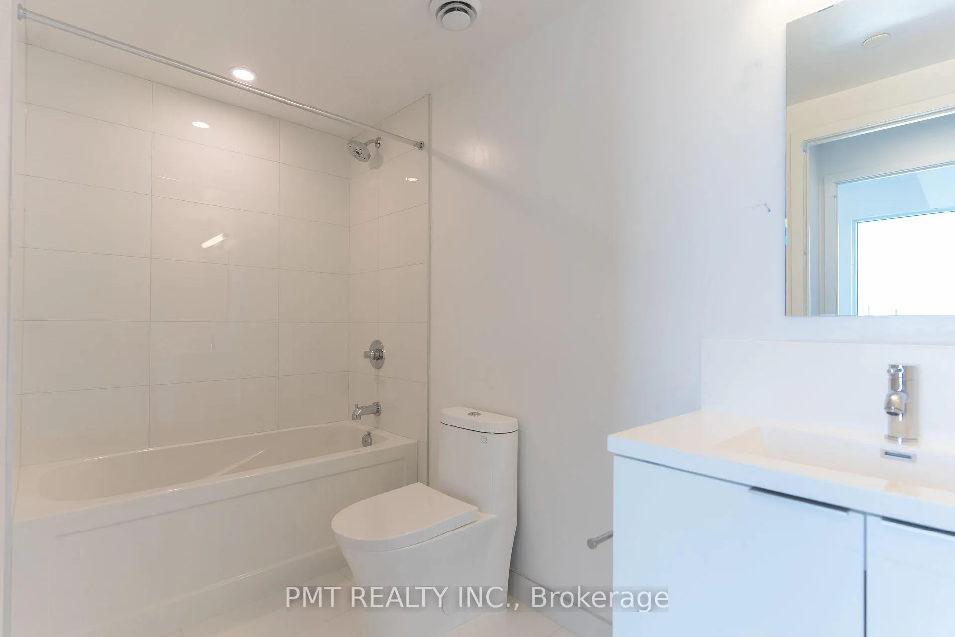 Photo 10 of Unit 2710, 238 Simcoe Street, Toronto, Kensington-Chinatown — HOMEH