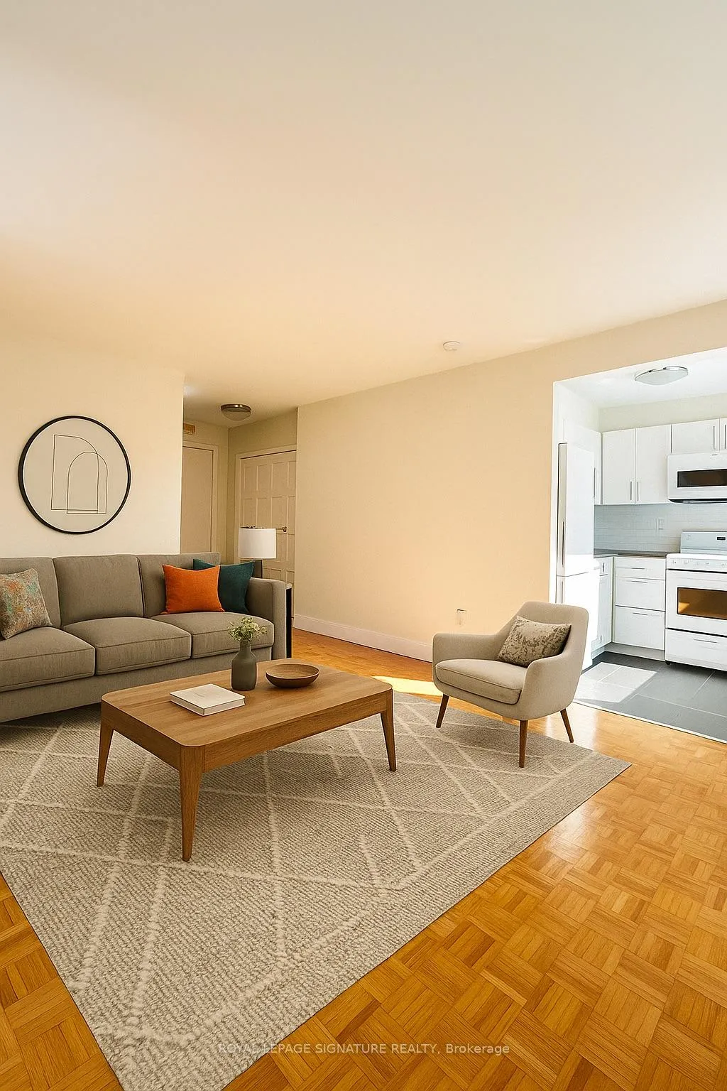 Front of Unit 302, 485 Huron Street