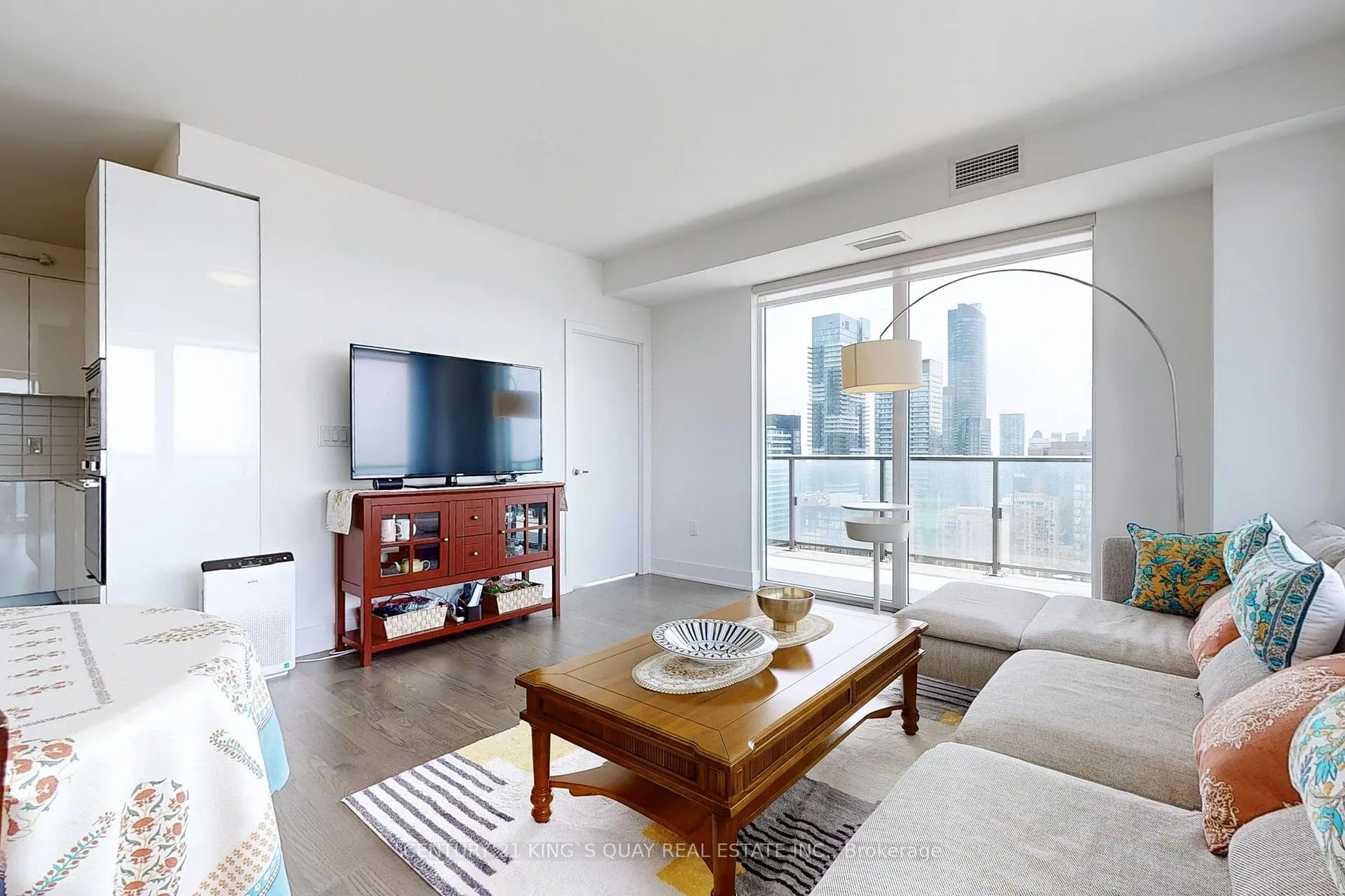 Photo 10 of Unit 3503, 955 Bay Street, Toronto, Bay Street Corridor — HOMEH
