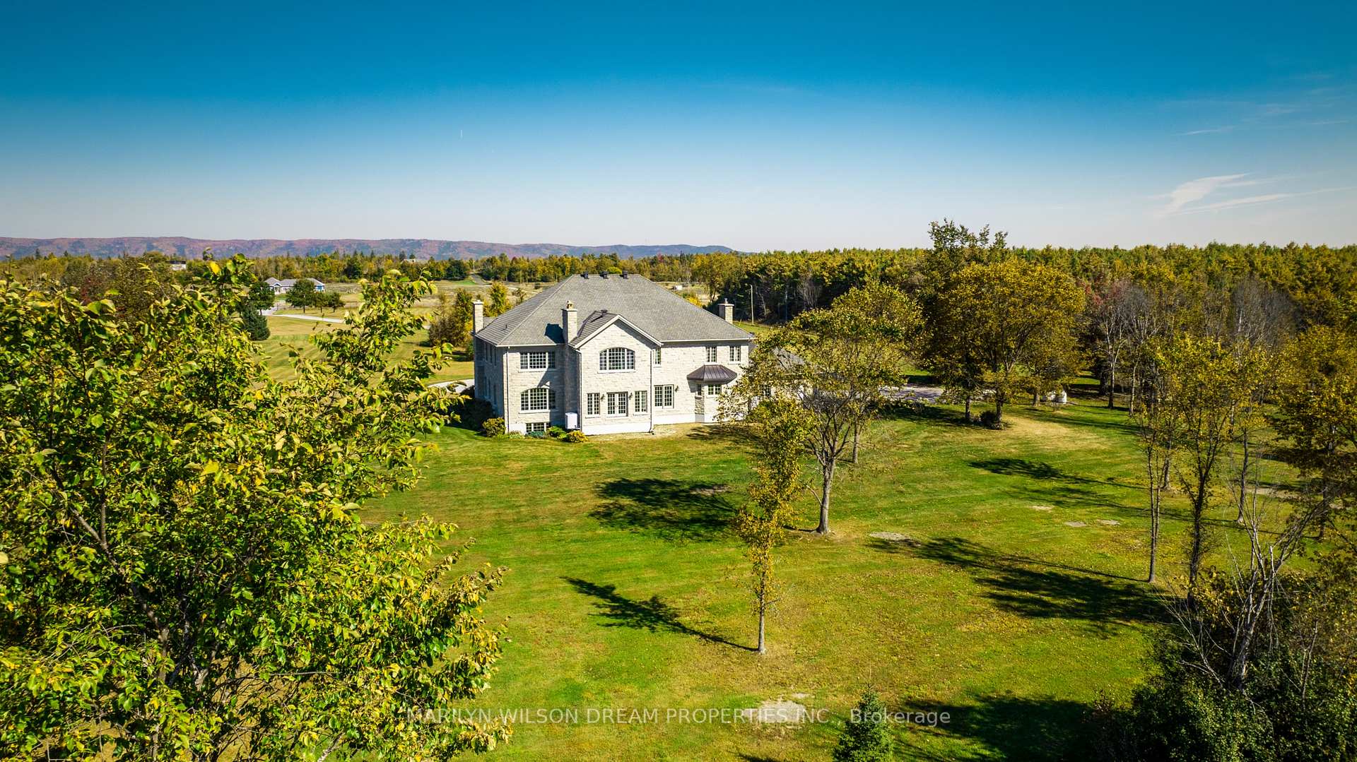 Photo 2 of 2985 Torwood Drive, Ottawa, Dunrobin Shores — HOMEH