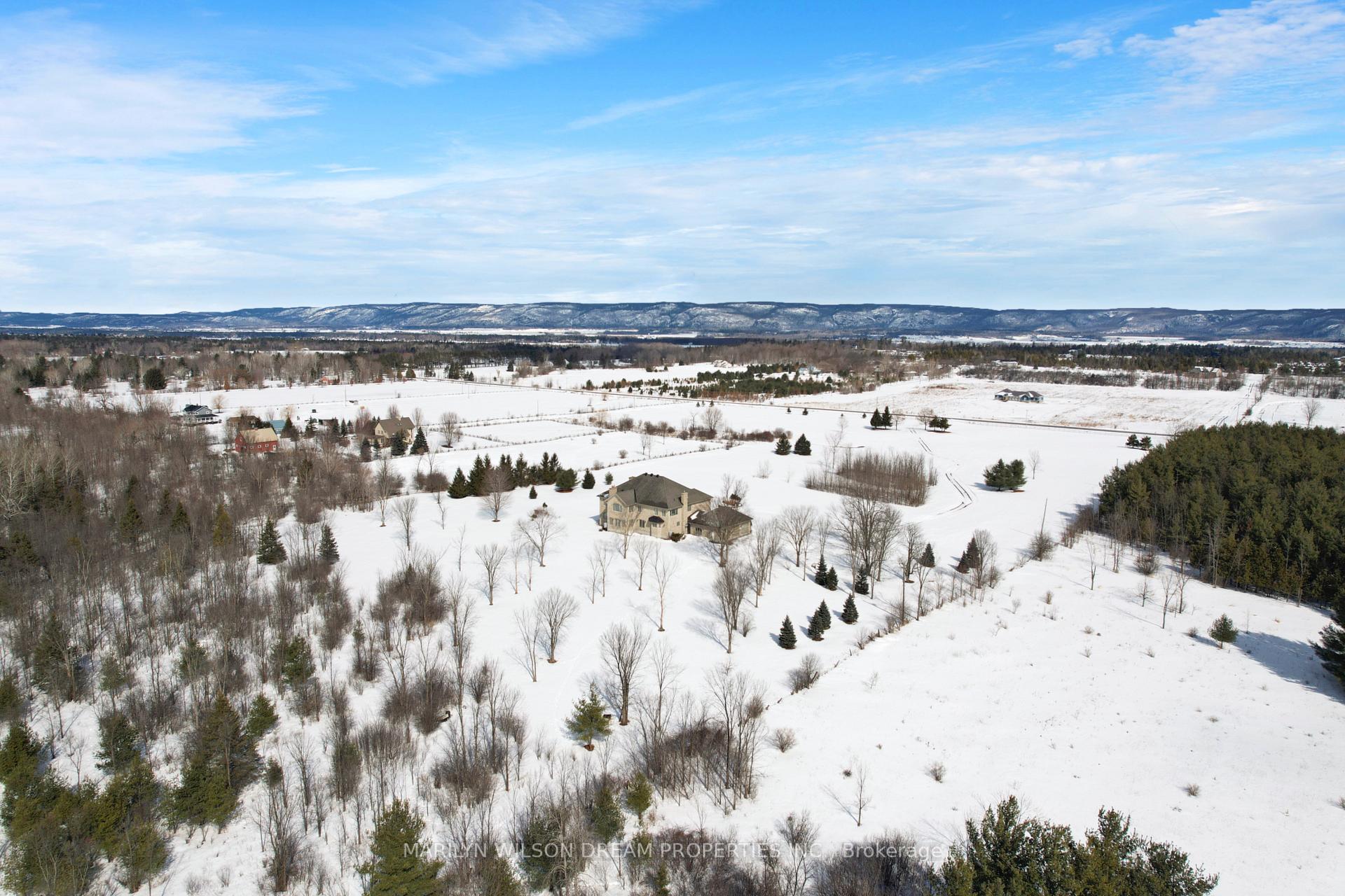 Photo 4 of 2985 Torwood Drive, Ottawa, Dunrobin Shores — HOMEH