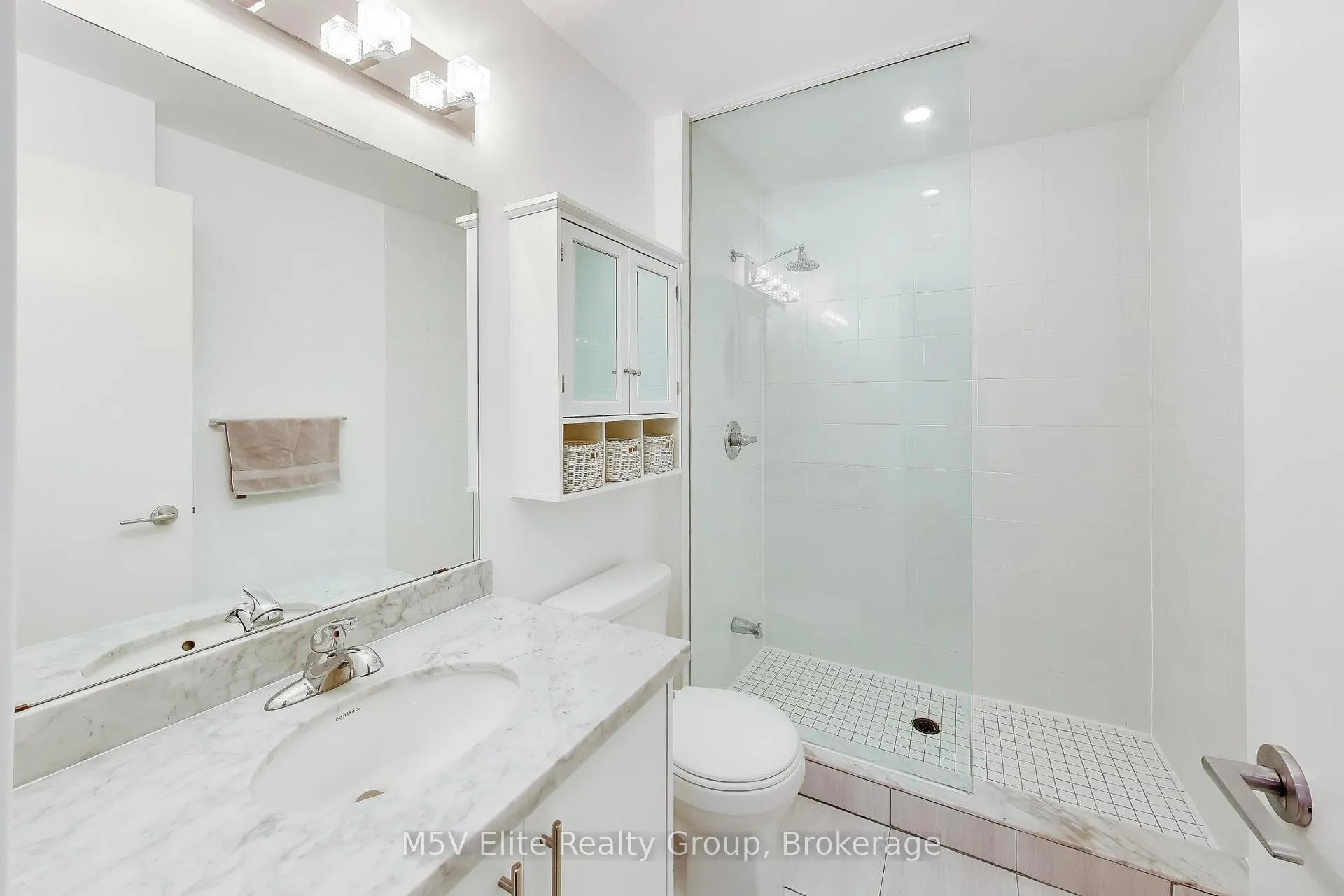 Photo 4 of Unit E07, 26 Bruce Street, Vaughan, East Woodbridge — HOMEH