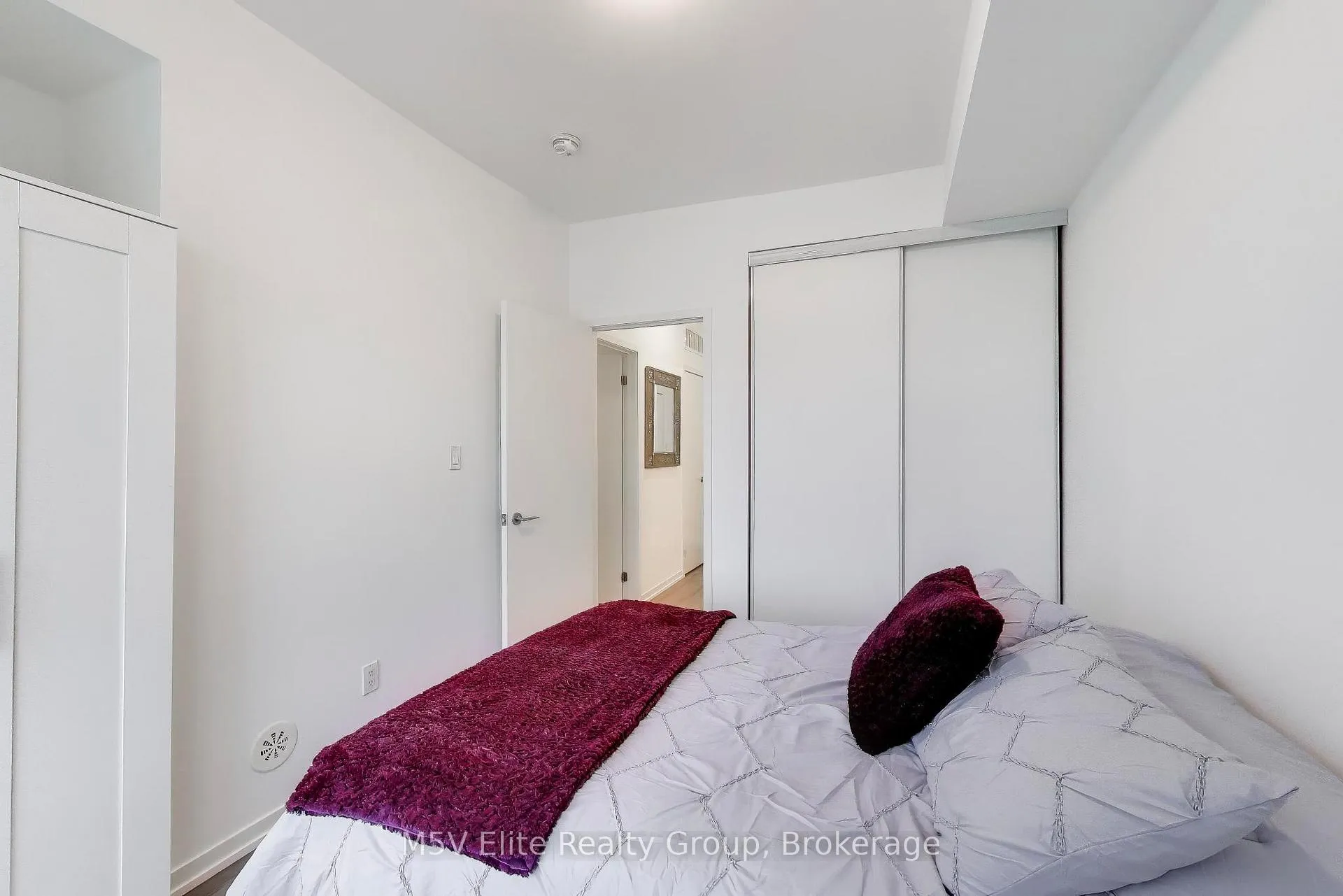 Photo 9 of Unit E07, 26 Bruce Street, Vaughan, East Woodbridge — HOMEH