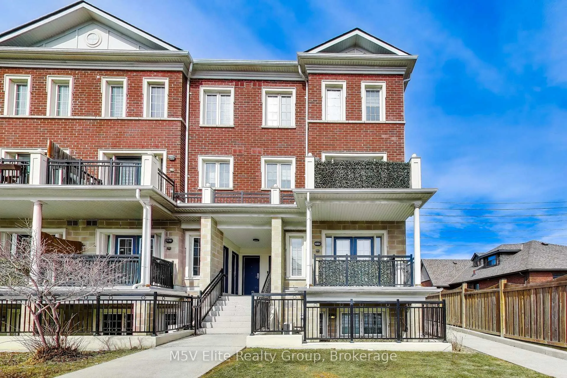 Photo 10 of Unit E07, 26 Bruce Street, Vaughan, East Woodbridge — HOMEH