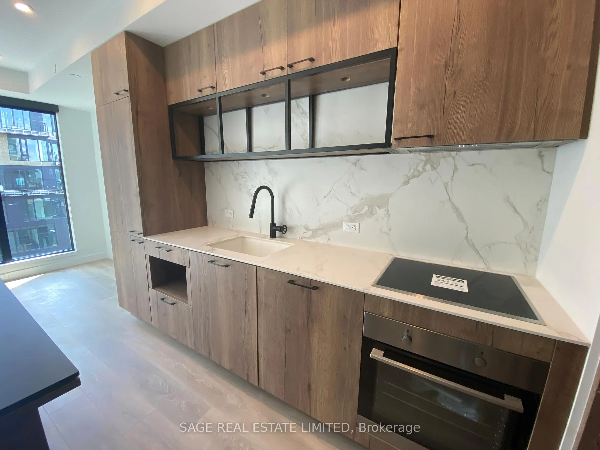 Front of Unit 1103, 505 Richmond Street W