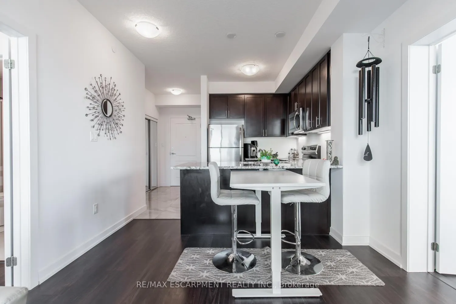 Photo 6 of Unit 533, 101 Shoreview Place, Hamilton, Stoney Creek — HOMEH