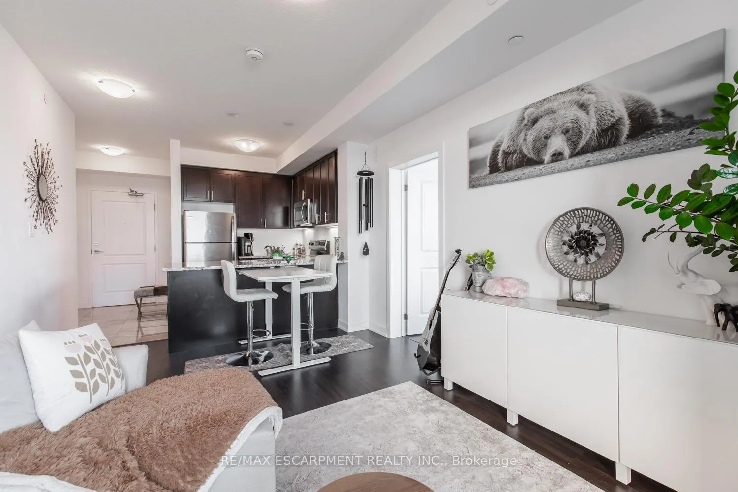Photo 12 of Unit 533, 101 Shoreview Place, Hamilton, Stoney Creek — HOMEH