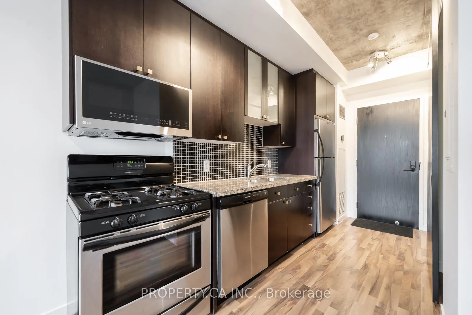 Photo 5 of Unit 712, 1 Shaw Street, Toronto, Niagara — HOMEH