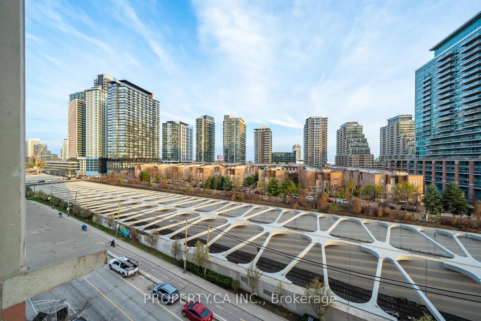 Photo 22 of Unit 712, 1 Shaw Street, Toronto, Niagara — HOMEH