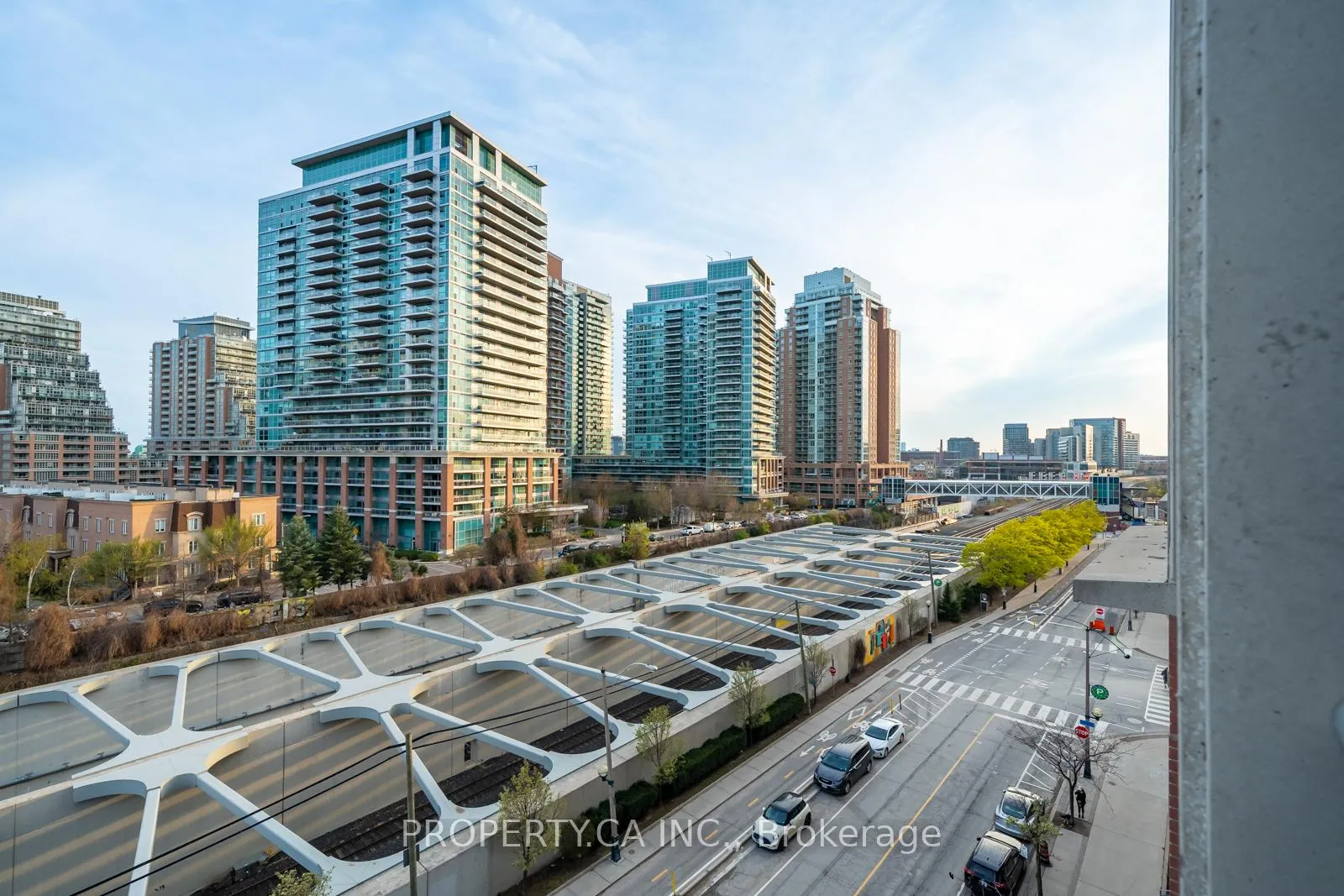 Photo 23 of Unit 712, 1 Shaw Street, Toronto, Niagara — HOMEH