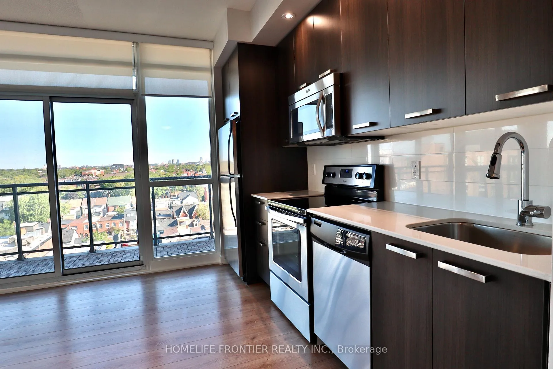 Photo 7 of Unit 810, 775 King Street W, Toronto, Niagara — HOMEH