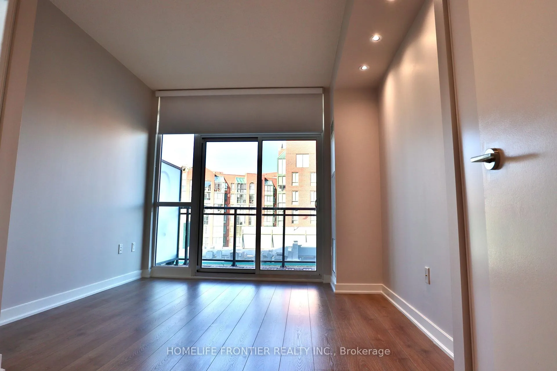 Photo 9 of Unit 810, 775 King Street W, Toronto, Niagara — HOMEH