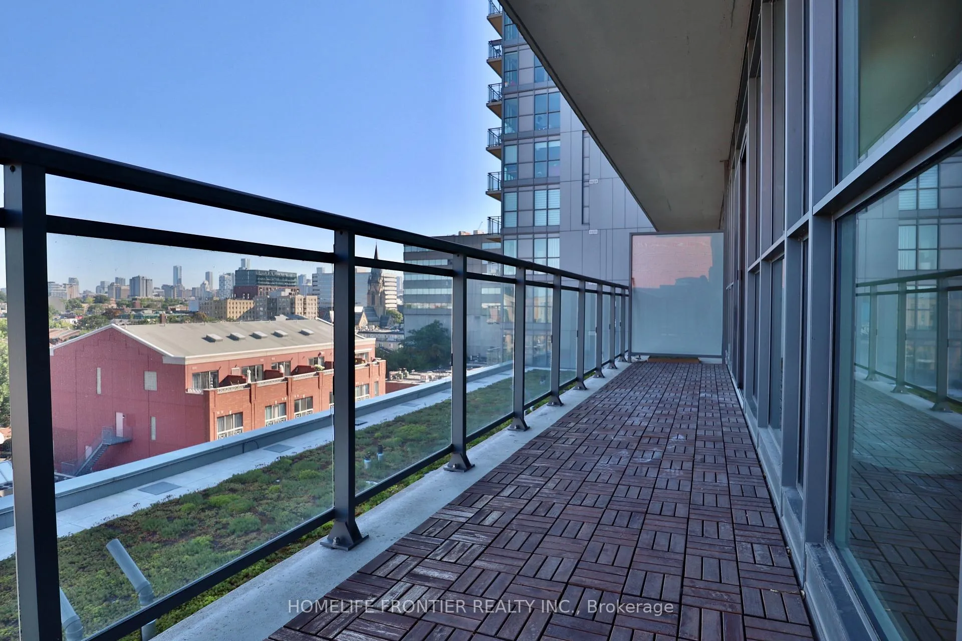 Photo 14 of Unit 810, 775 King Street W, Toronto, Niagara — HOMEH