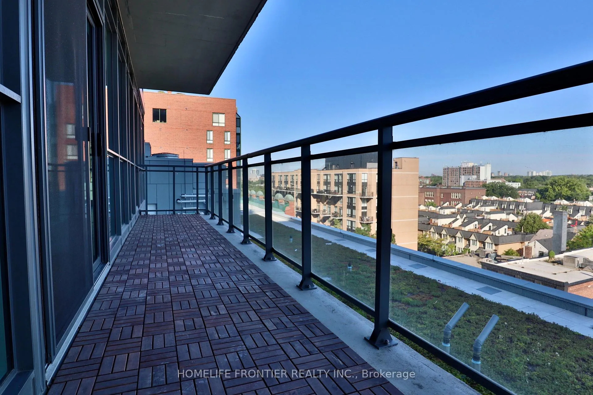 Photo 15 of Unit 810, 775 King Street W, Toronto, Niagara — HOMEH