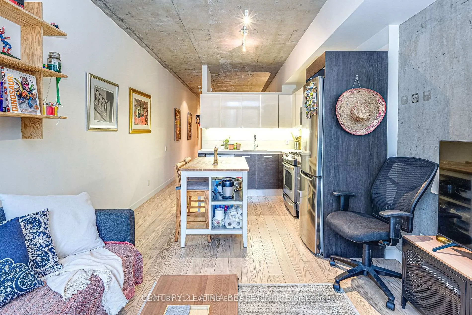 Photo 5 of Unit 508, 25 Stafford Street, Toronto, Niagara — HOMEH