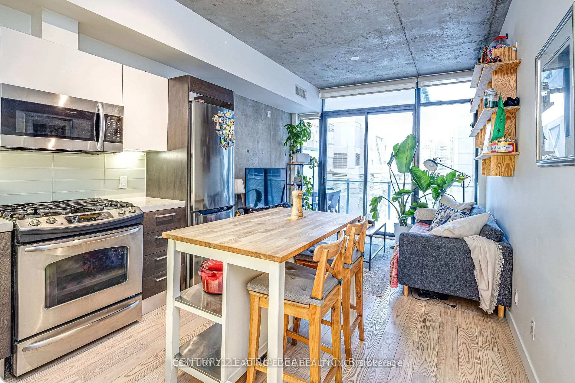 Photo 6 of Unit 508, 25 Stafford Street, Toronto, Niagara — HOMEH