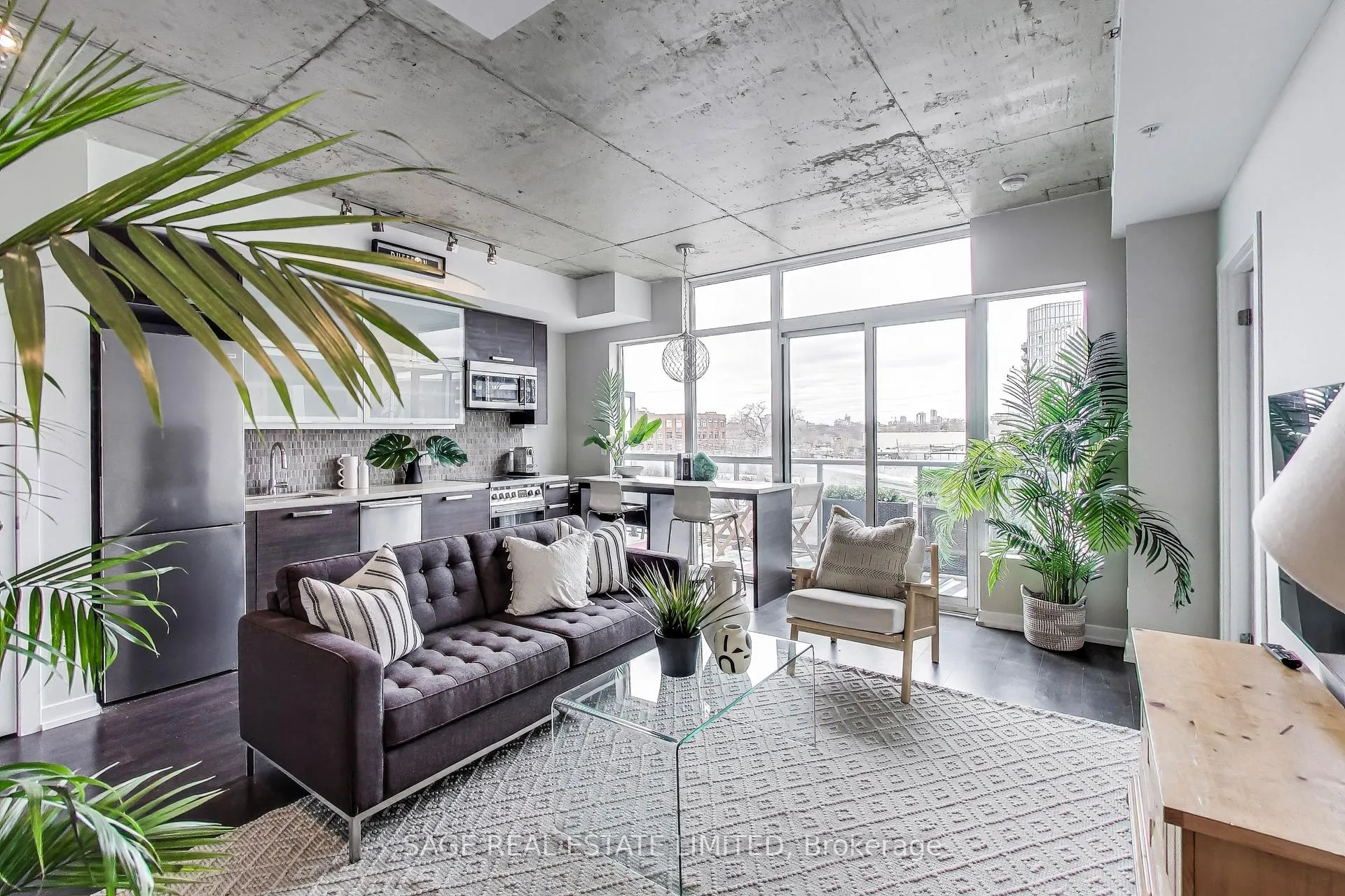 Photo 3 of Unit 604, 1205 Queen Street W, Toronto, Trinity-Bellwoods — HOMEH