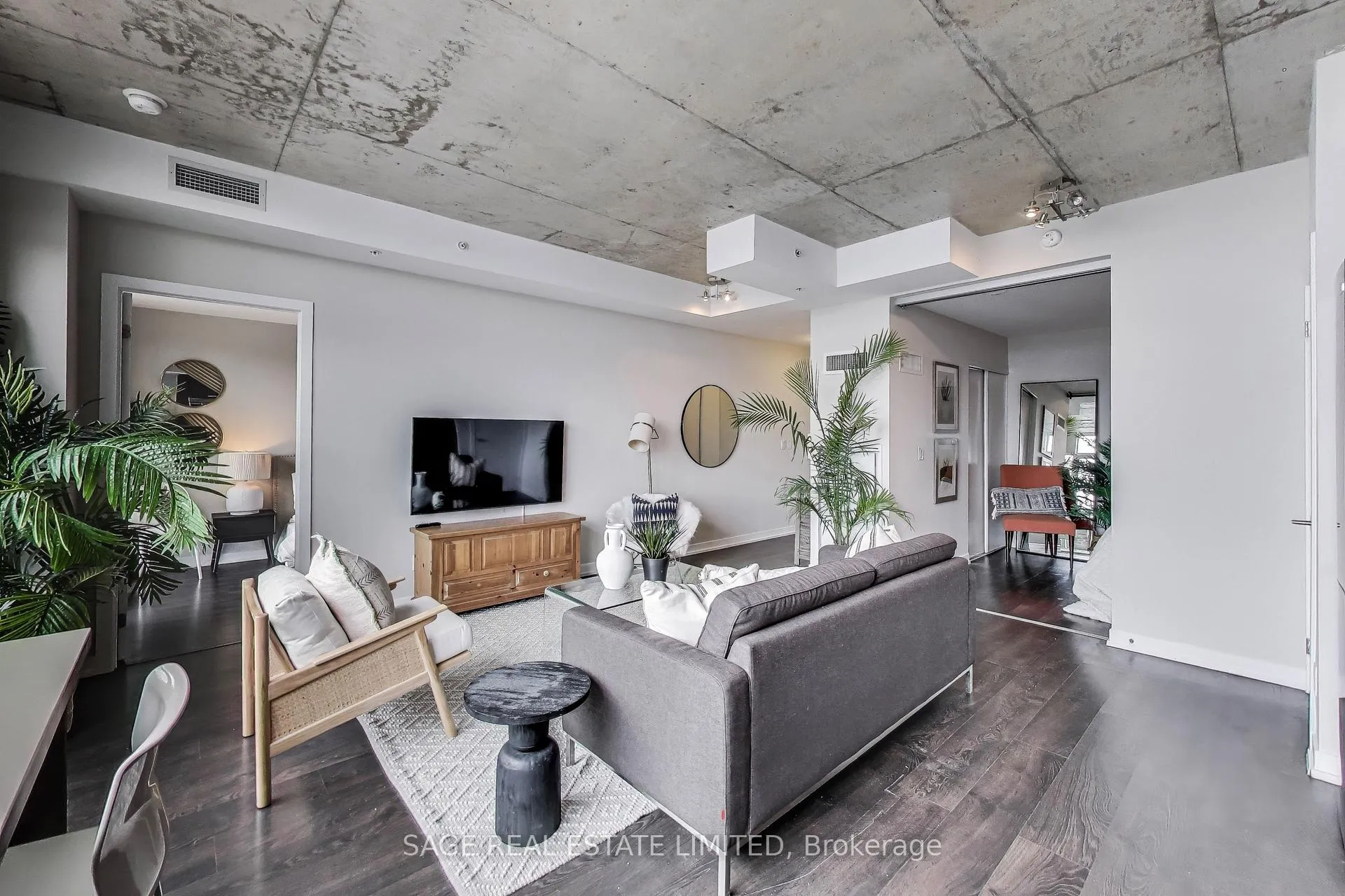 Photo 5 of Unit 604, 1205 Queen Street W, Toronto, Trinity-Bellwoods — HOMEH