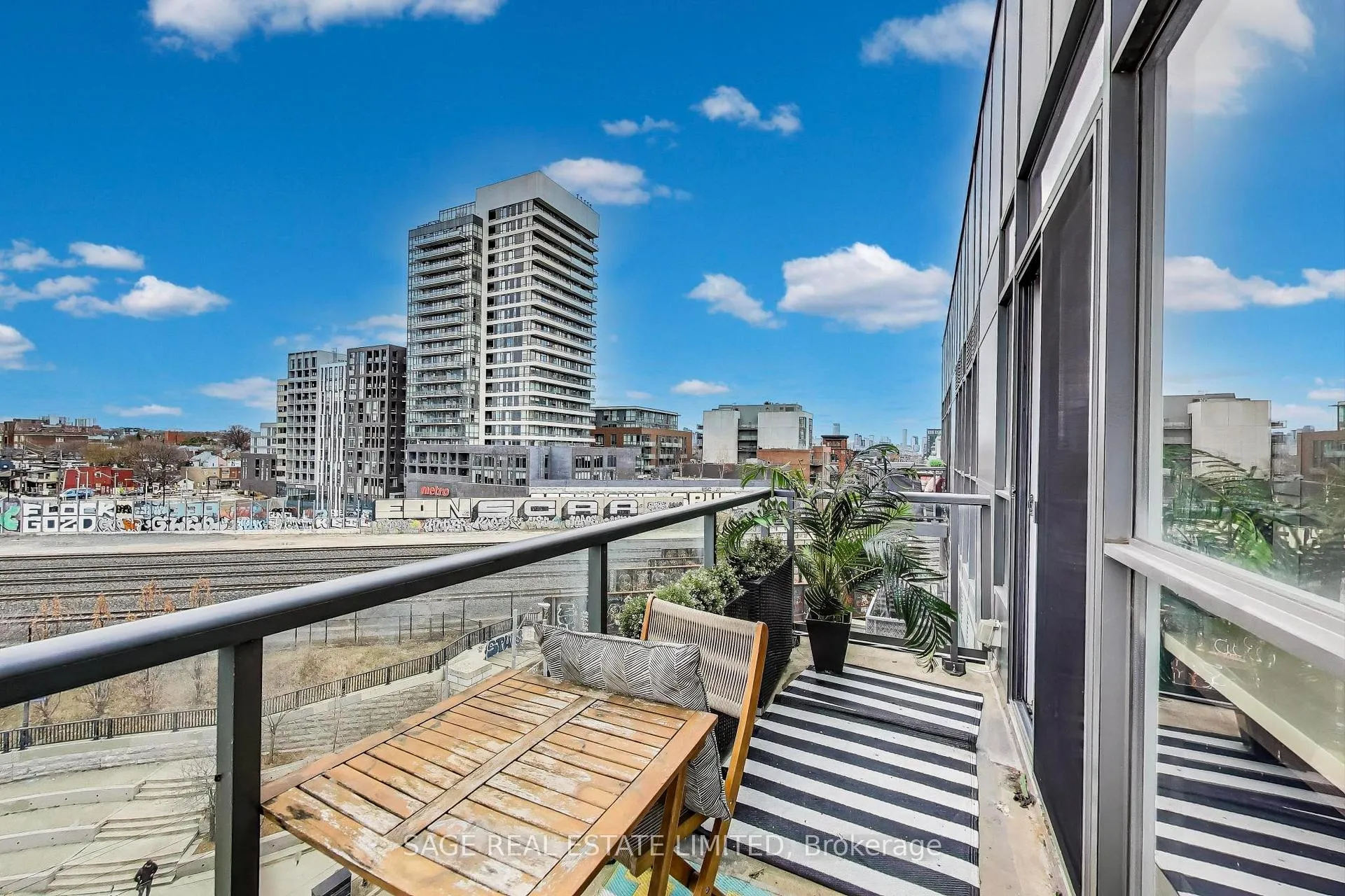 Photo 15 of Unit 604, 1205 Queen Street W, Toronto, Trinity-Bellwoods — HOMEH