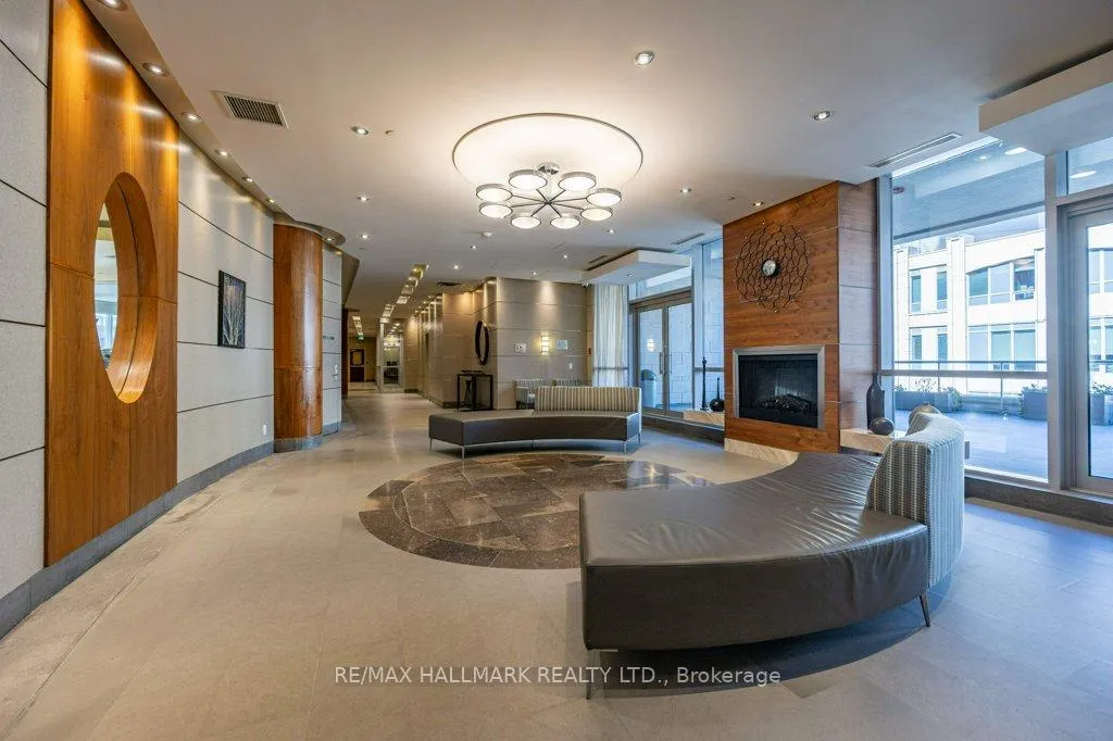 Photo 3 of Unit 801, 763 Bay Street, Toronto, Bay Street Corridor — HOMEH