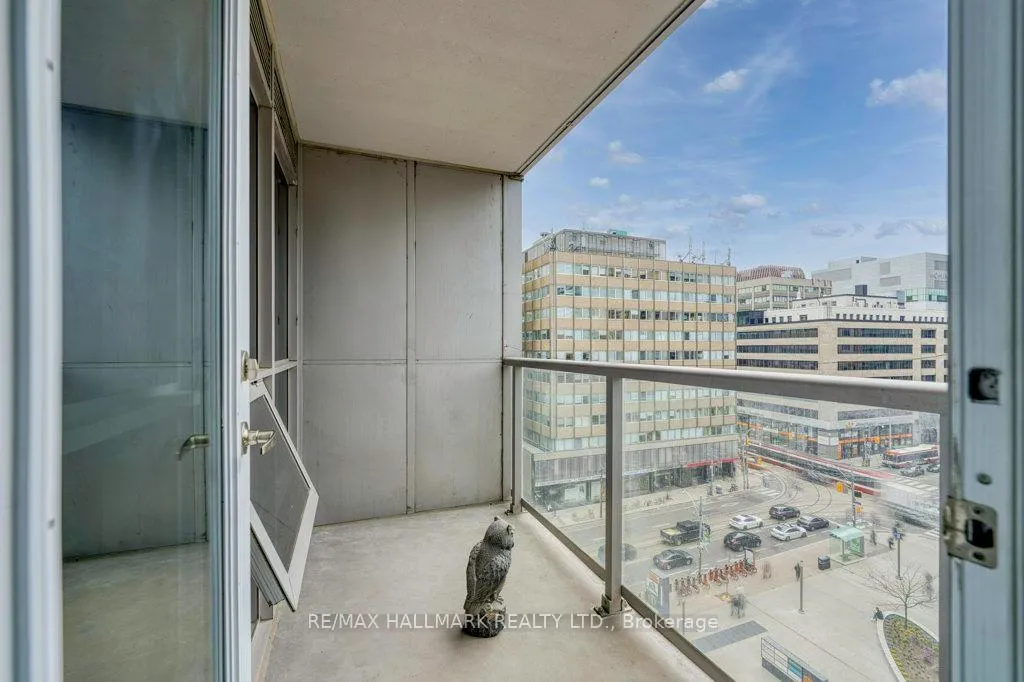 Photo 16 of Unit 801, 763 Bay Street, Toronto, Bay Street Corridor — HOMEH