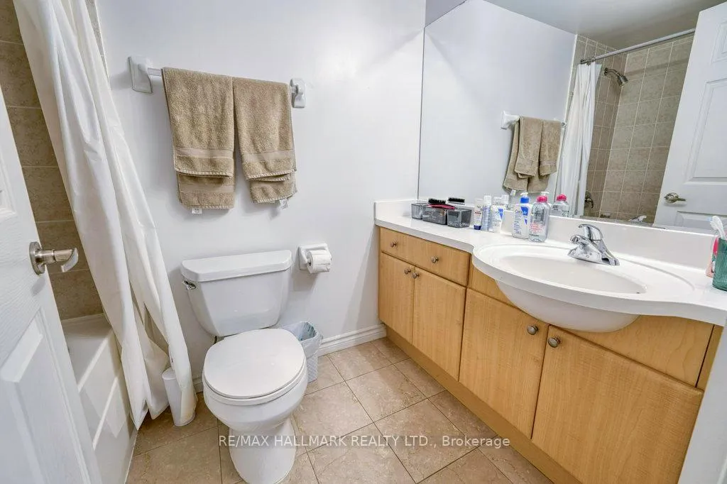 Photo 19 of Unit 801, 763 Bay Street, Toronto, Bay Street Corridor — HOMEH