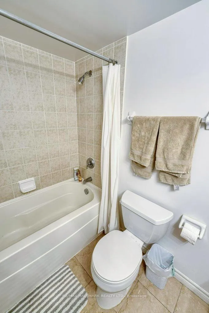Photo 20 of Unit 801, 763 Bay Street, Toronto, Bay Street Corridor — HOMEH