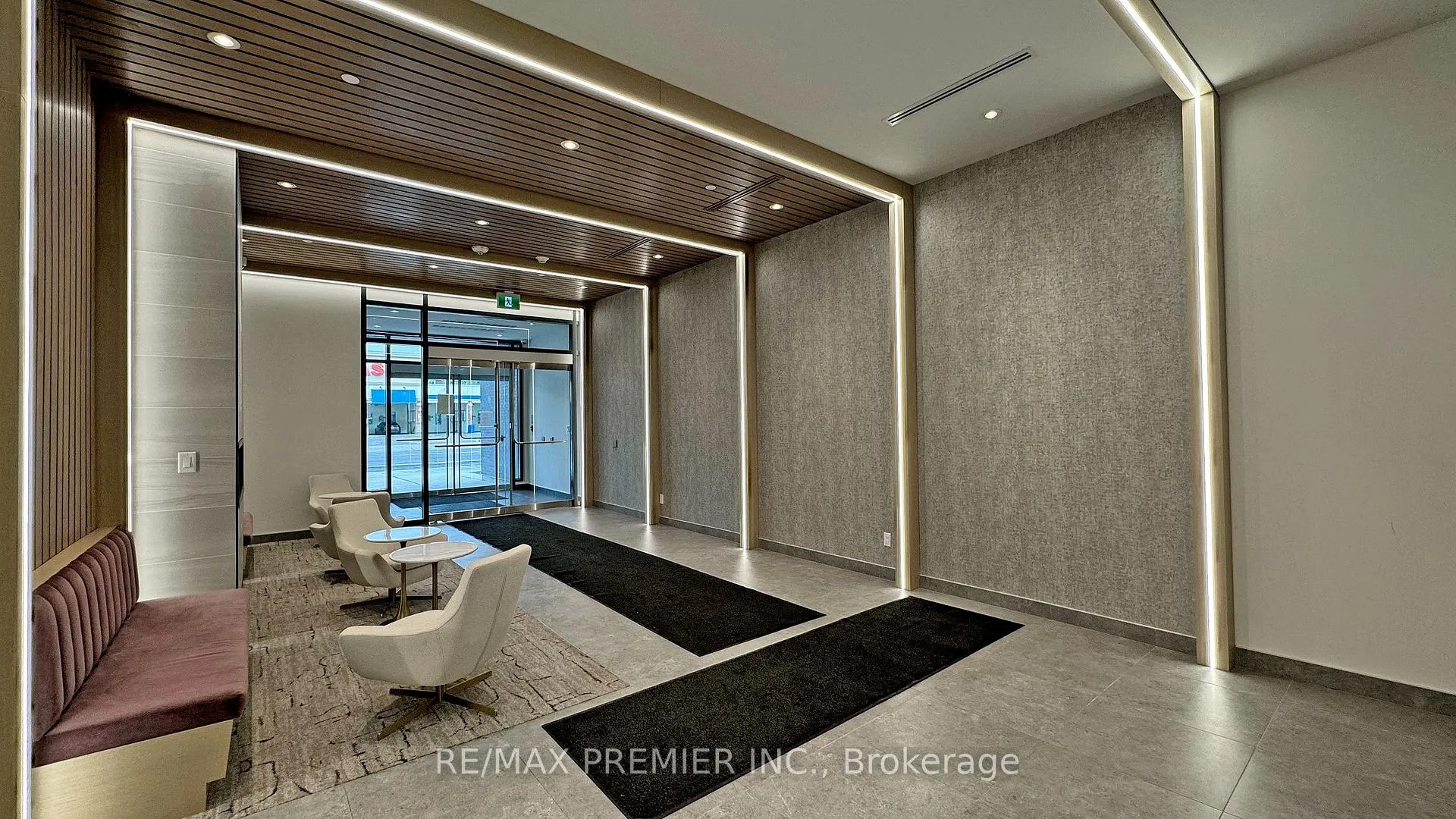Photo 4 of Unit 305, 2369 Danforth Avenue, Toronto, East End-Danforth — HOMEH