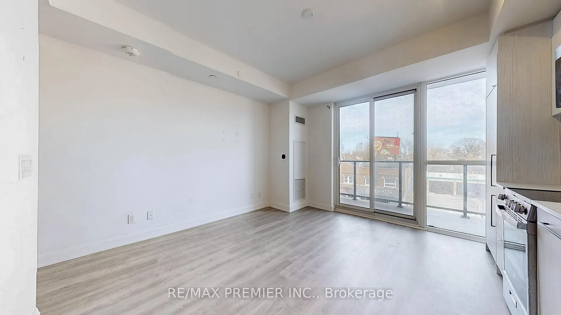 Photo 13 of Unit 305, 2369 Danforth Avenue, Toronto, East End-Danforth — HOMEH