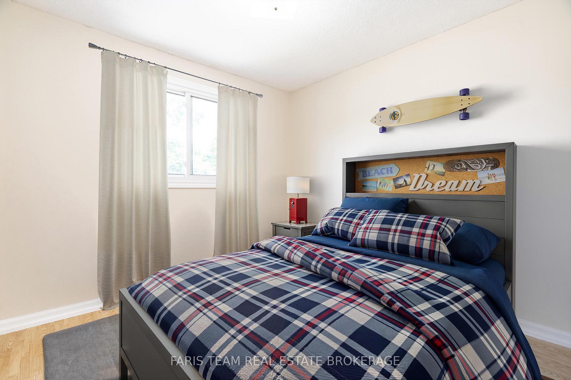 Photo 22 of 32 Janice Drive, Barrie, Sunnidale — HOMEH