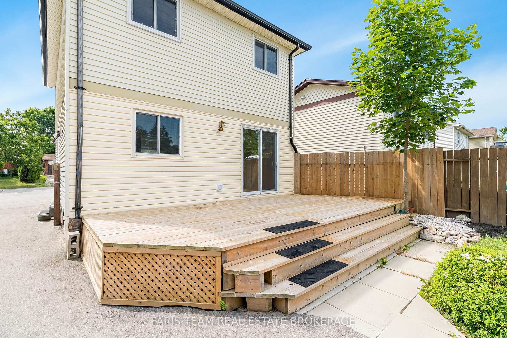 Photo 34 of 32 Janice Drive, Barrie, Sunnidale — HOMEH
