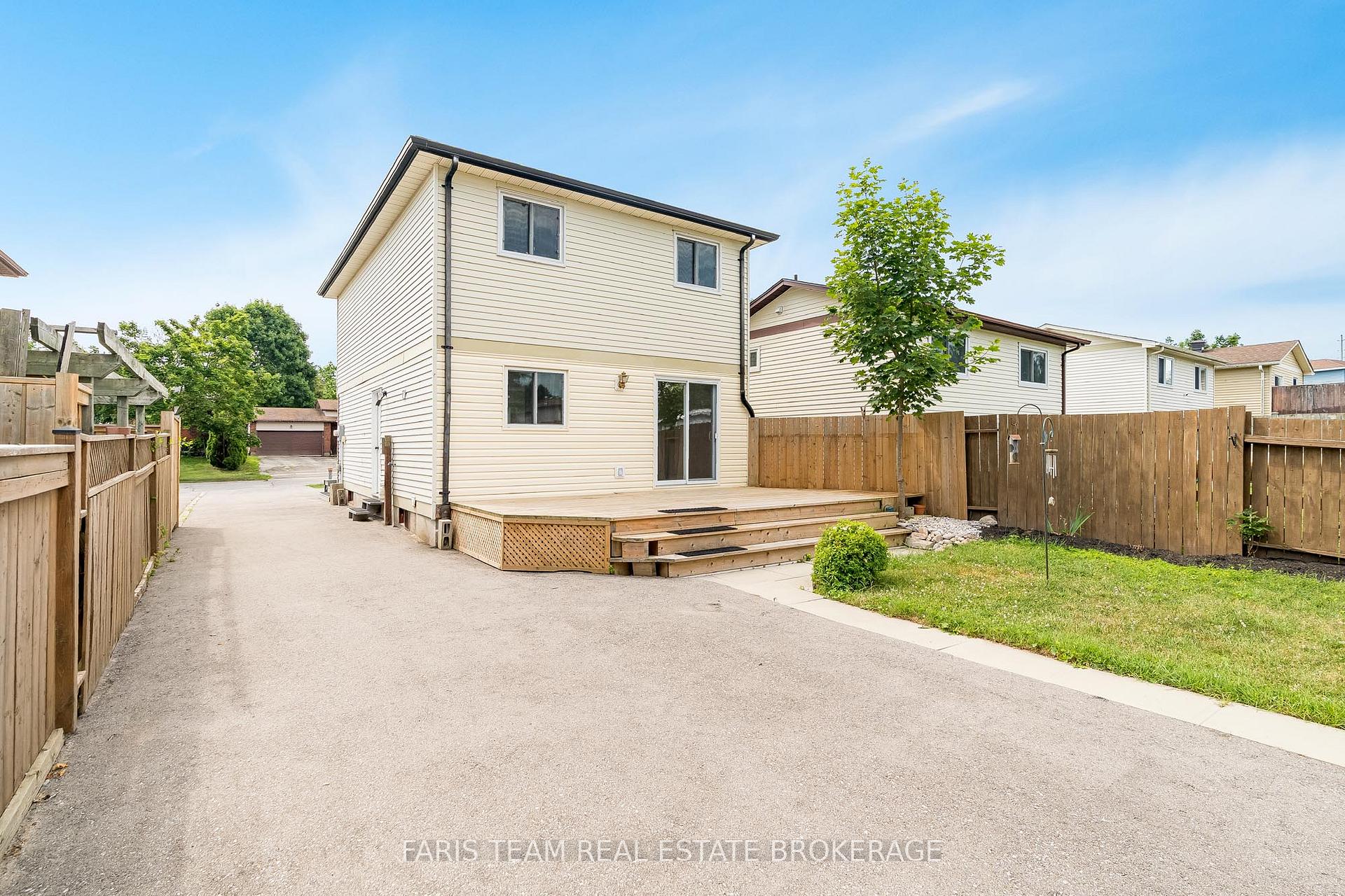 Photo 42 of 32 Janice Drive, Barrie, Sunnidale — HOMEH