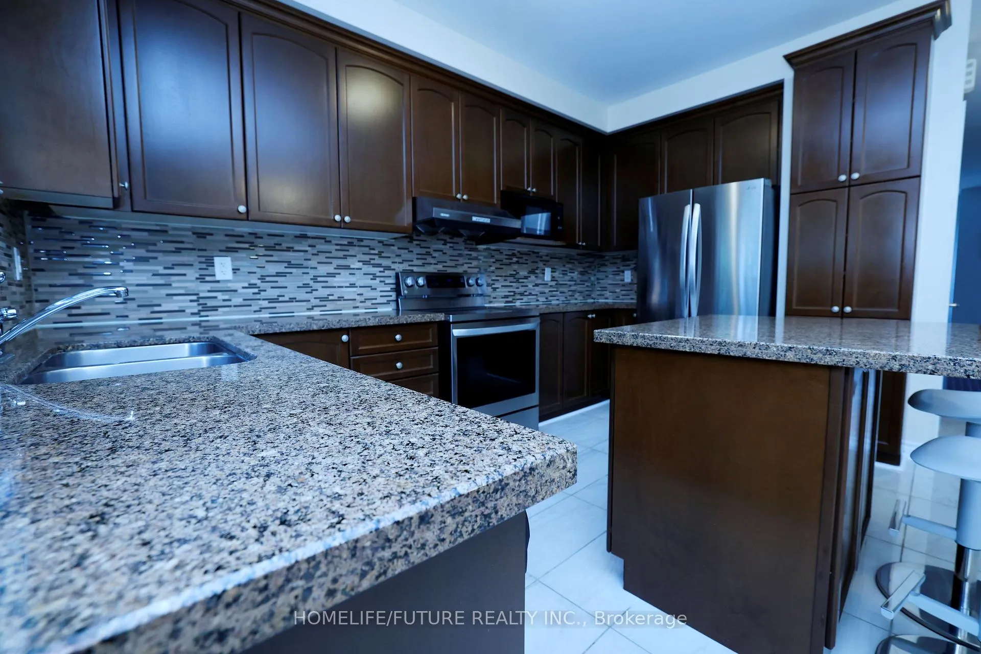 Photo 18 of 5 Cedar Lake Crescent, Brampton, Brampton West — HOMEH