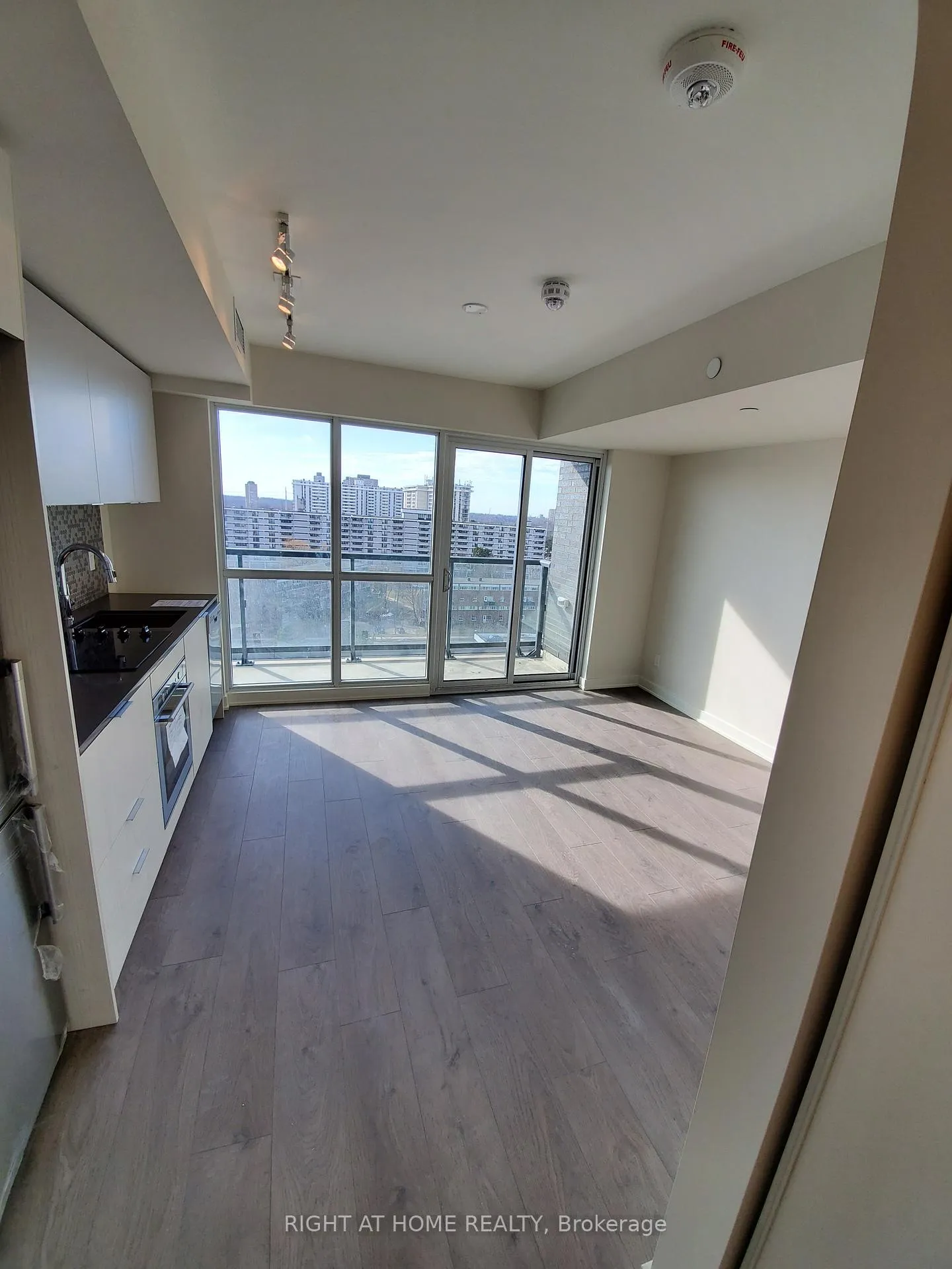 Photo 4 of Unit 1109, 2 Sonic Way, Toronto, Flemingdon Park — HOMEH