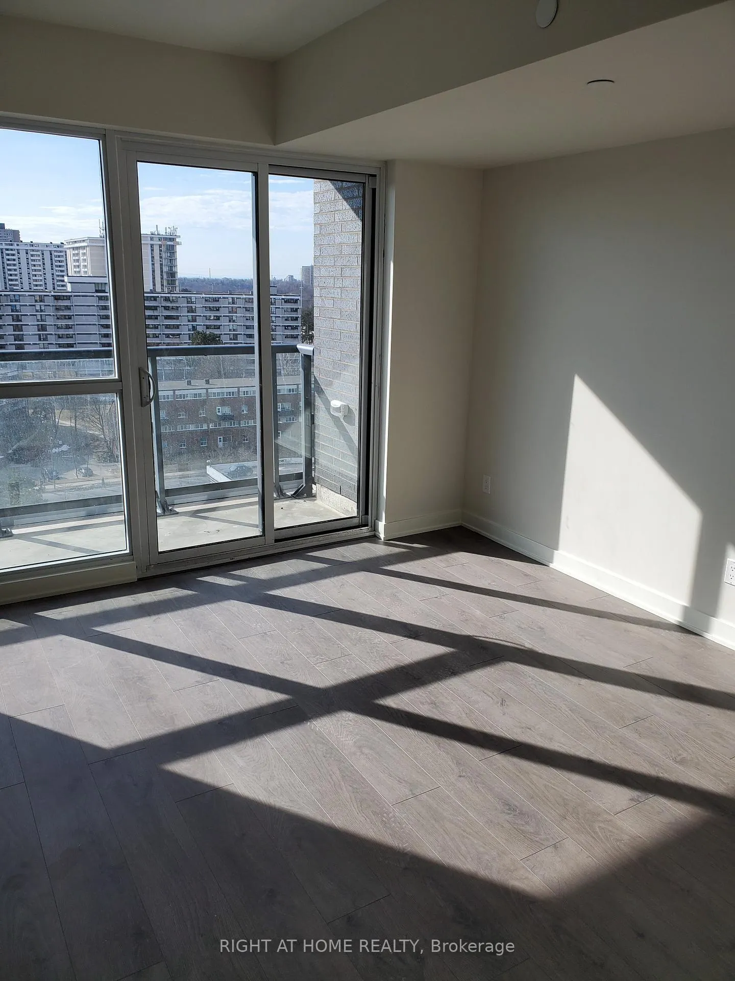 Photo 5 of Unit 1109, 2 Sonic Way, Toronto, Flemingdon Park — HOMEH