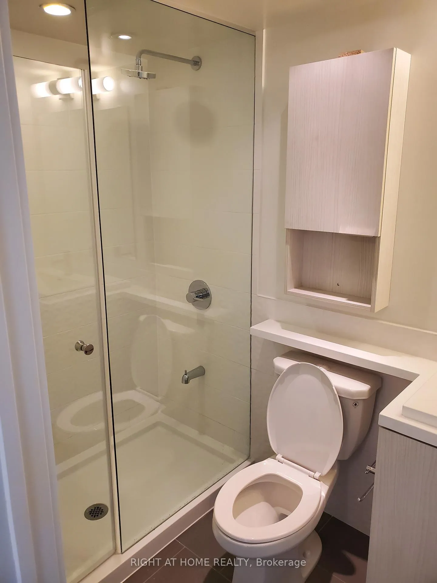 Photo 8 of Unit 1109, 2 Sonic Way, Toronto, Flemingdon Park — HOMEH
