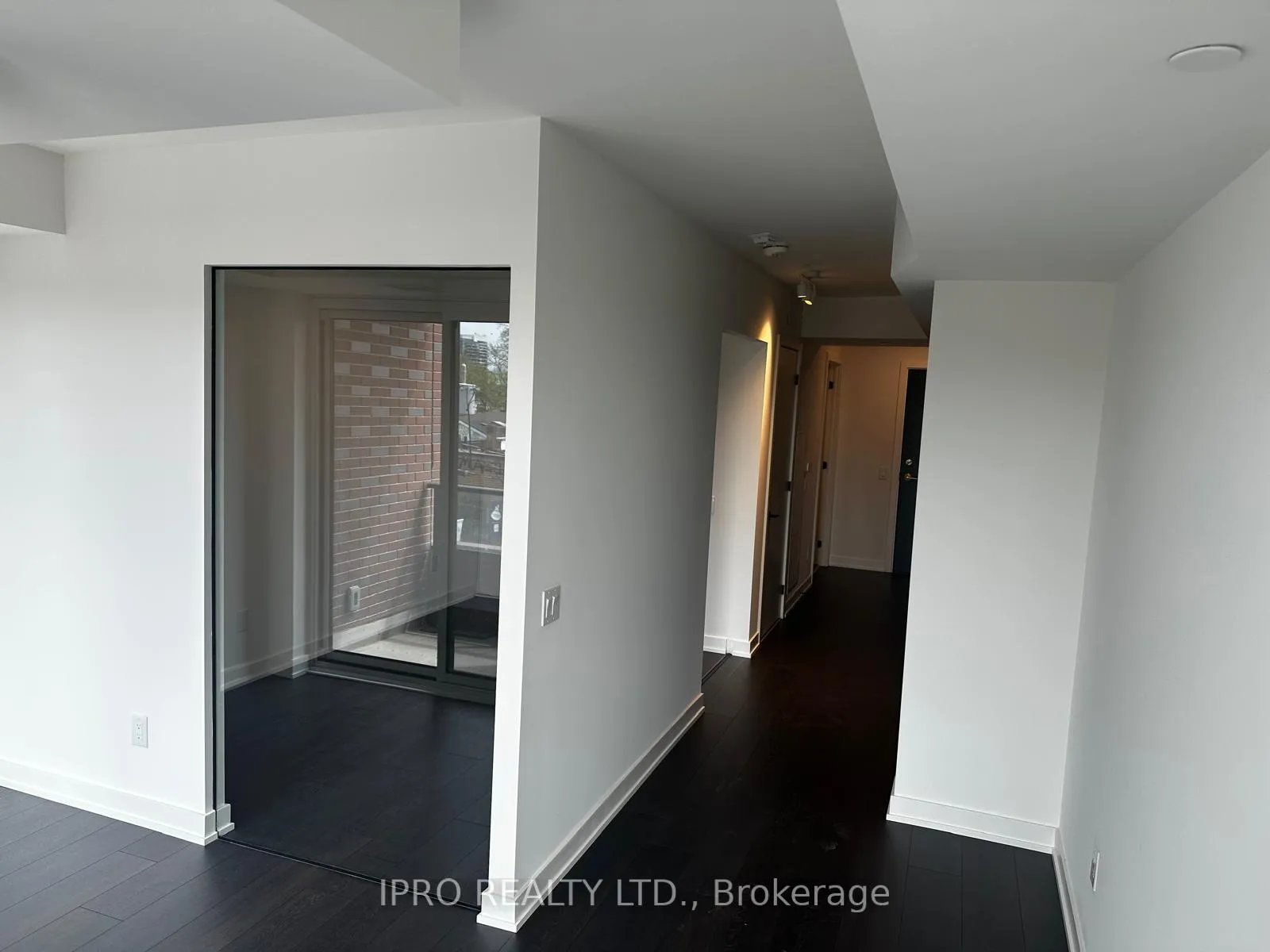 Photo 10 of Unit 306, 5 Lakeview Avenue, Toronto, Trinity-Bellwoods — HOMEH